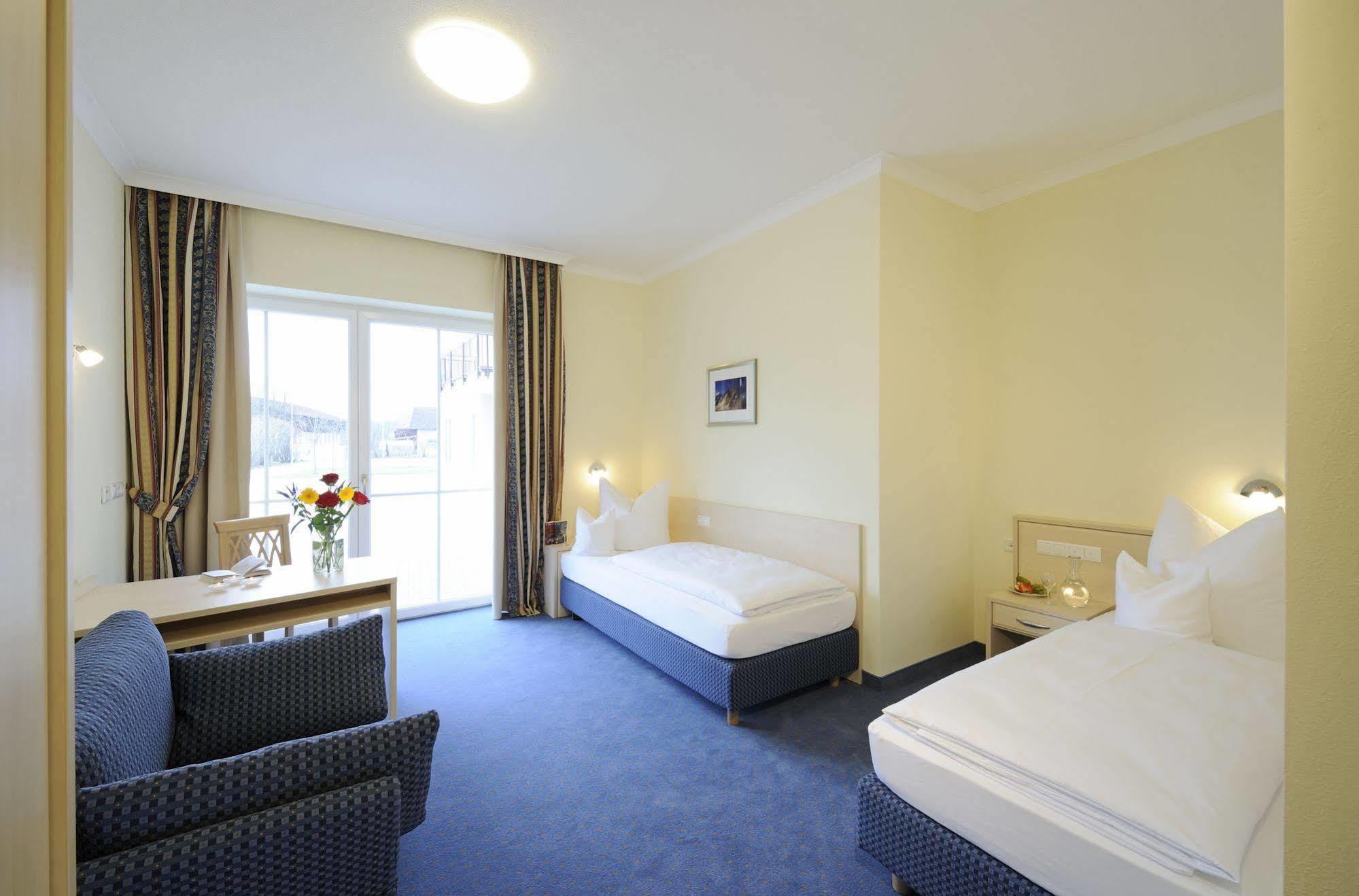 Hotel Inspiration Garni Tittmoning Eksteriør bilde